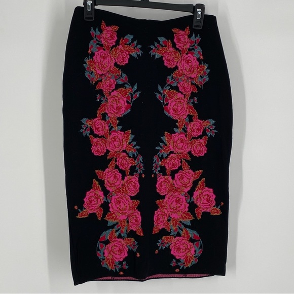 Ekaterina Kukhareva for Made in Kind Sweater Skirt - Picture 1 of 5